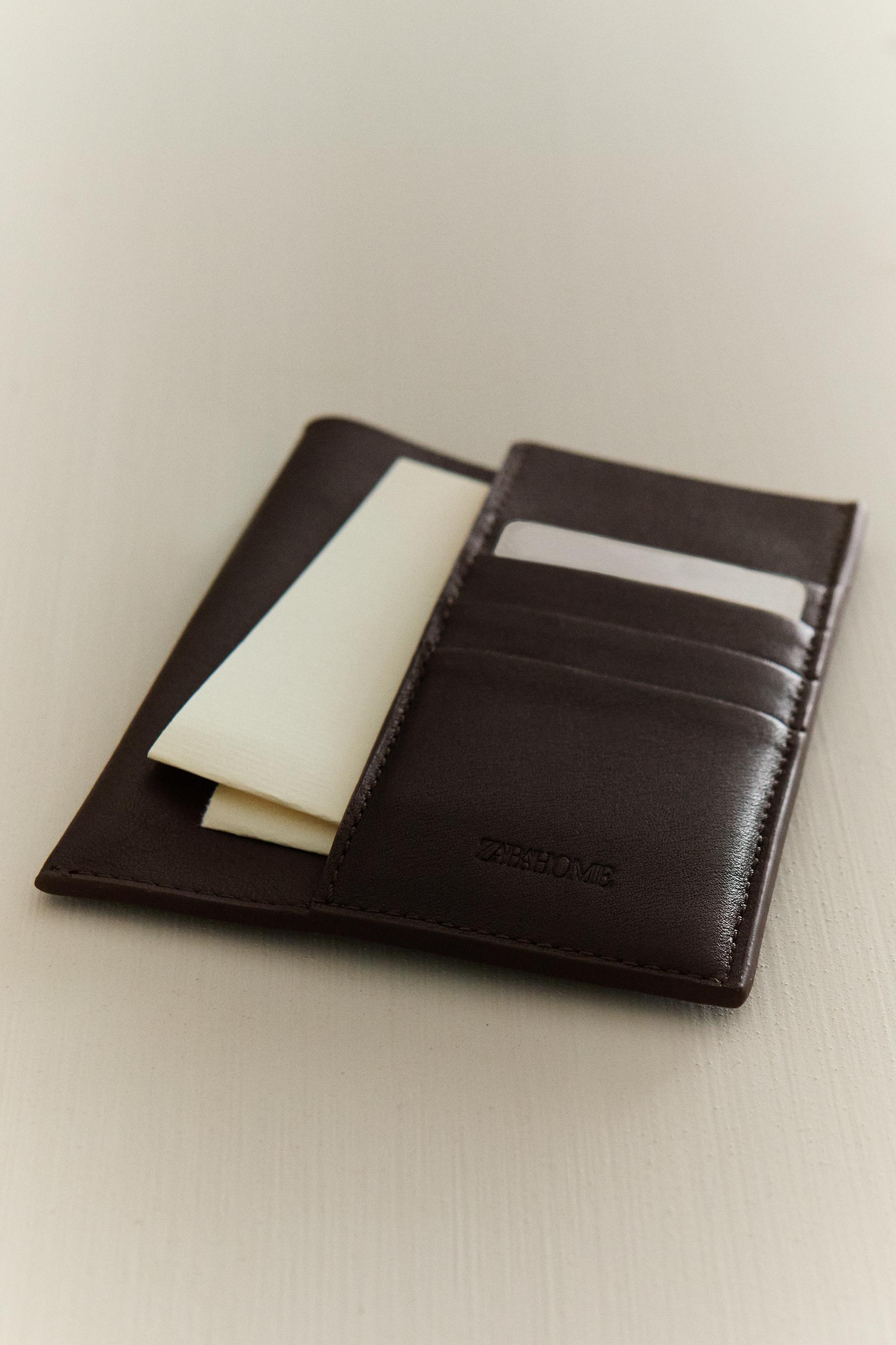 PORTE-DOCUMENTS DE VOYAGE EN CUIR