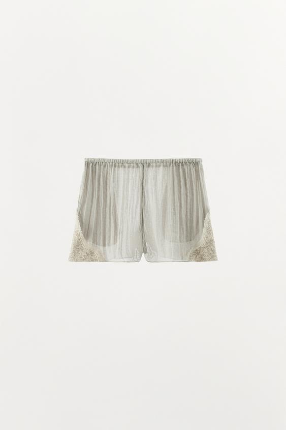 SHORT EN DENTELLE BRODÉE - Verdâtre de Zara - Image 4