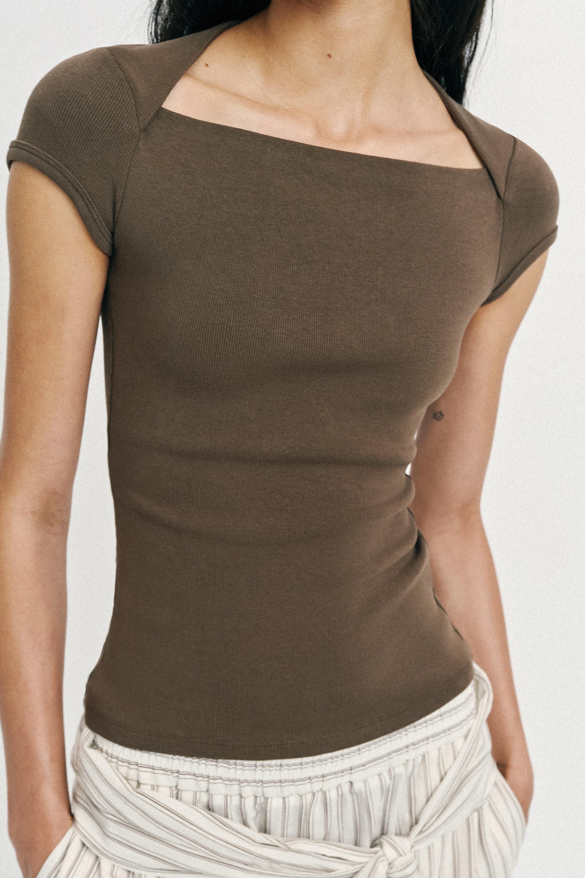 KARE YAKA T-SHIRT - Görsel 5