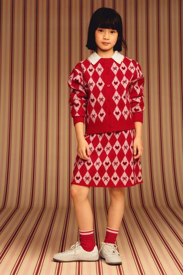 CHÂN VÁY DỆT KIM HỌA TIẾT QUẢ TRÁM - Màu đỏ từ Zara