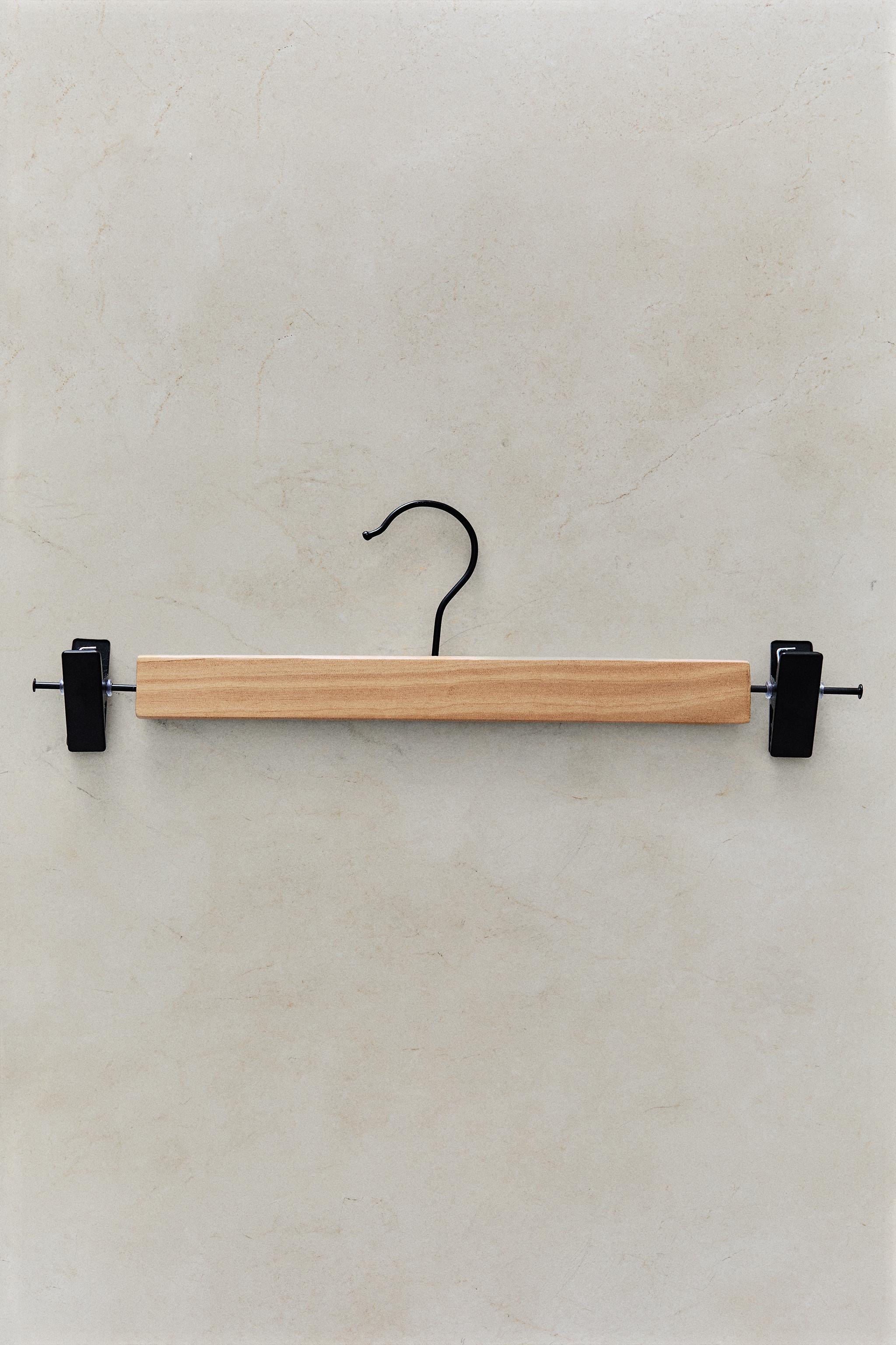 WOODEN SKIRT HANGER (SET OF 3) — Light beige