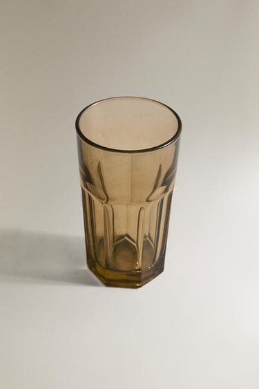 VERRE À SODA EN VERRE EN RELIEF - Marron de Zara - Image 1