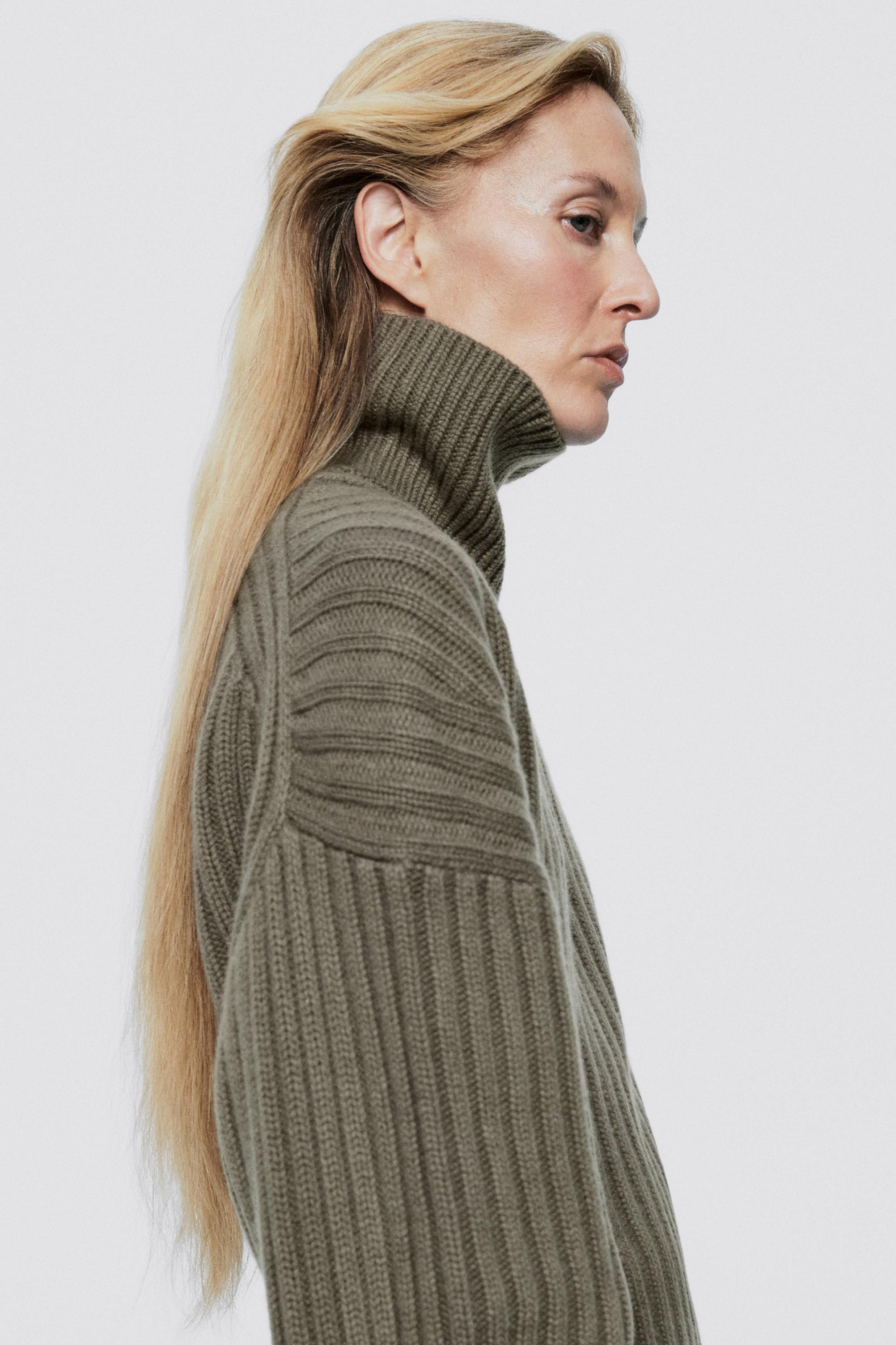 Cashmere wool ribbed knit sweater - LIMITED EDITION