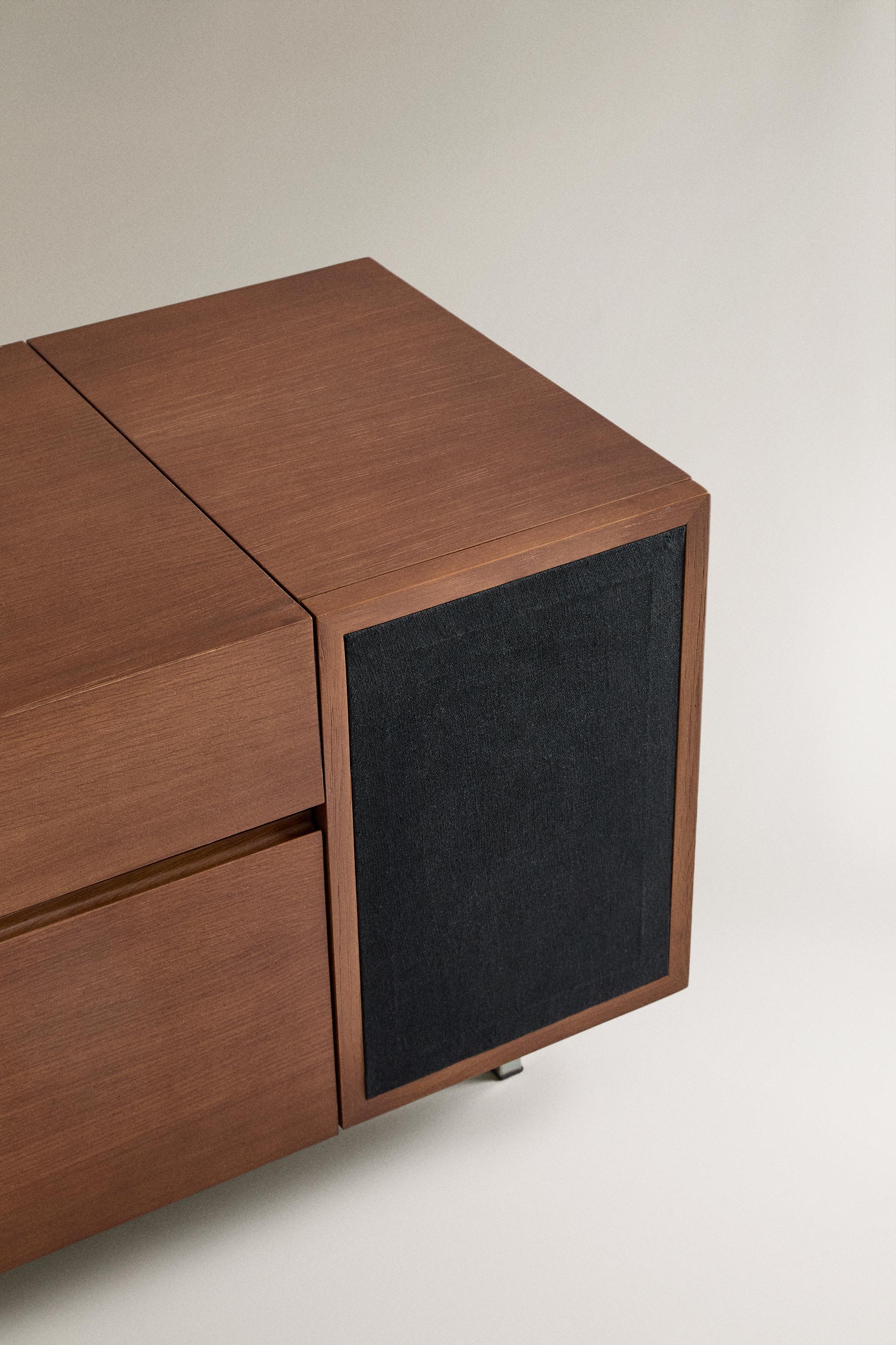 Oak Storage Cabinet with Mesh Design - Stylish & Functional