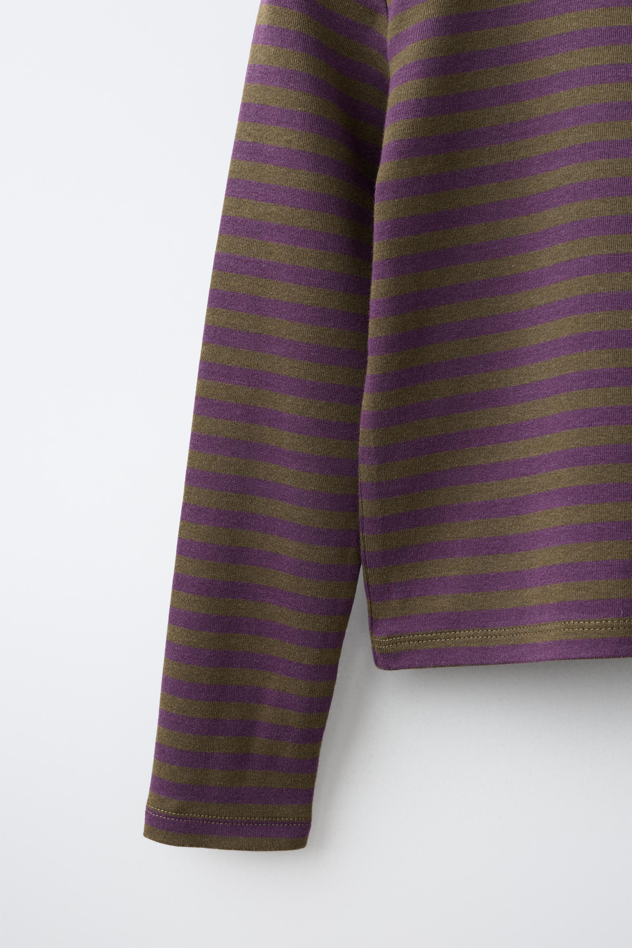 STRIPED TURTLENECK T-SHIRT