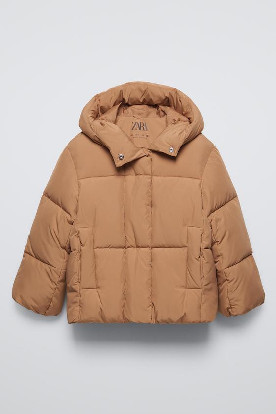 СТЕГАНАЯ КУРТКА С КАПЮШОНОМ — СВЕТЛО-КОРИЧНЕВЫЙ от Zara — изображение 0