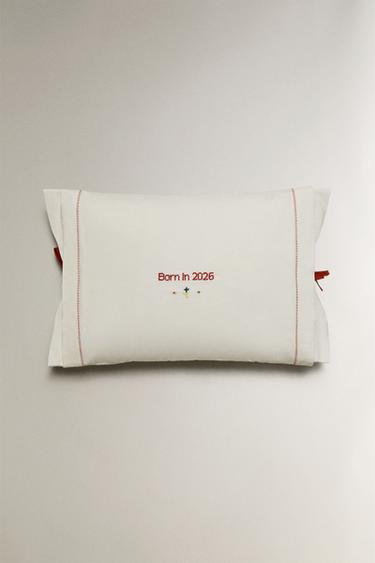 KIDS' "BORN IN 2026" CUSHION COVER - Oyster-white by Zara - Image 0