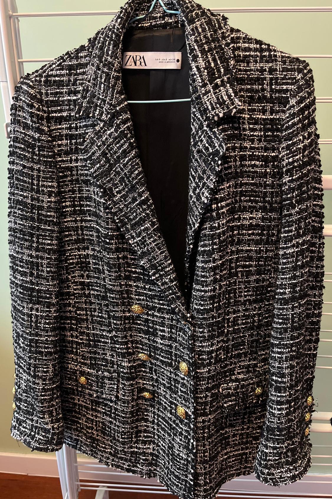 TEXTURED DOUBLE-BREASTED BLAZER