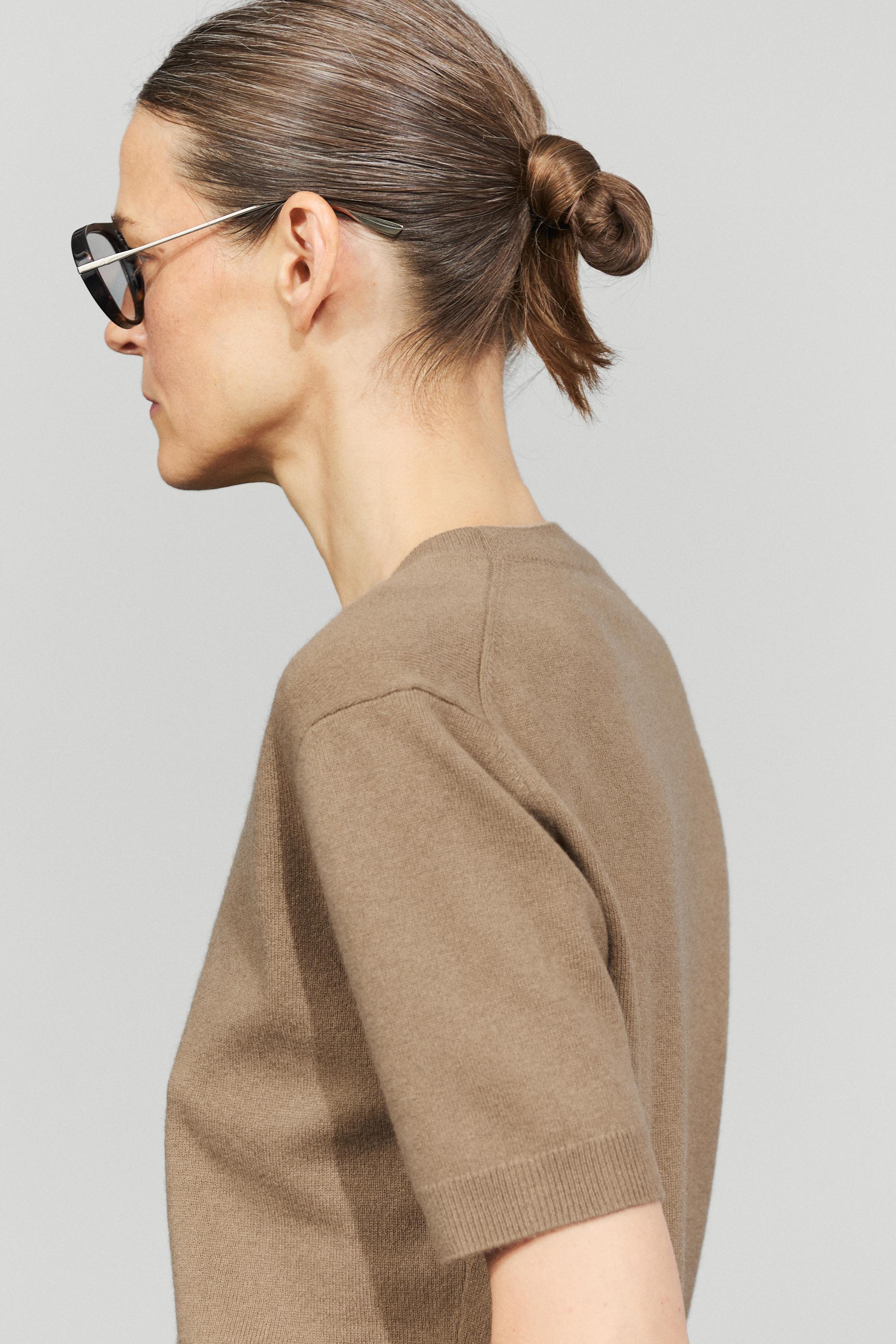 Short sleeve wool blend knit sweater — Greenish