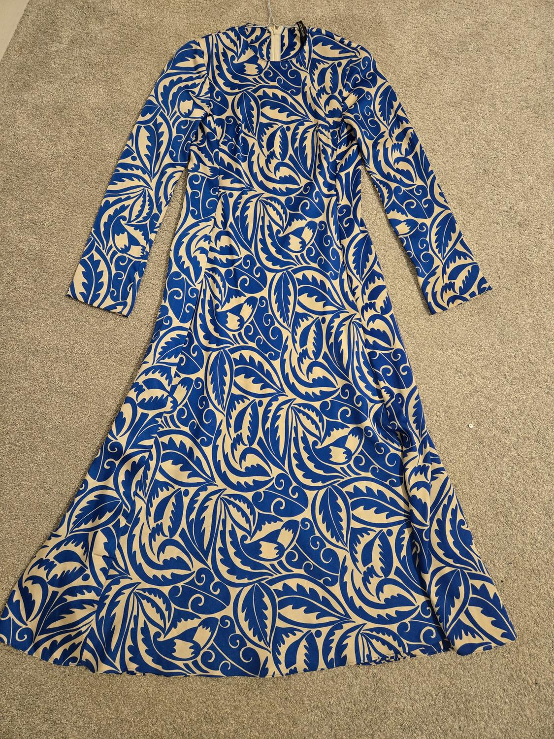 LONG PRINTED DRESS