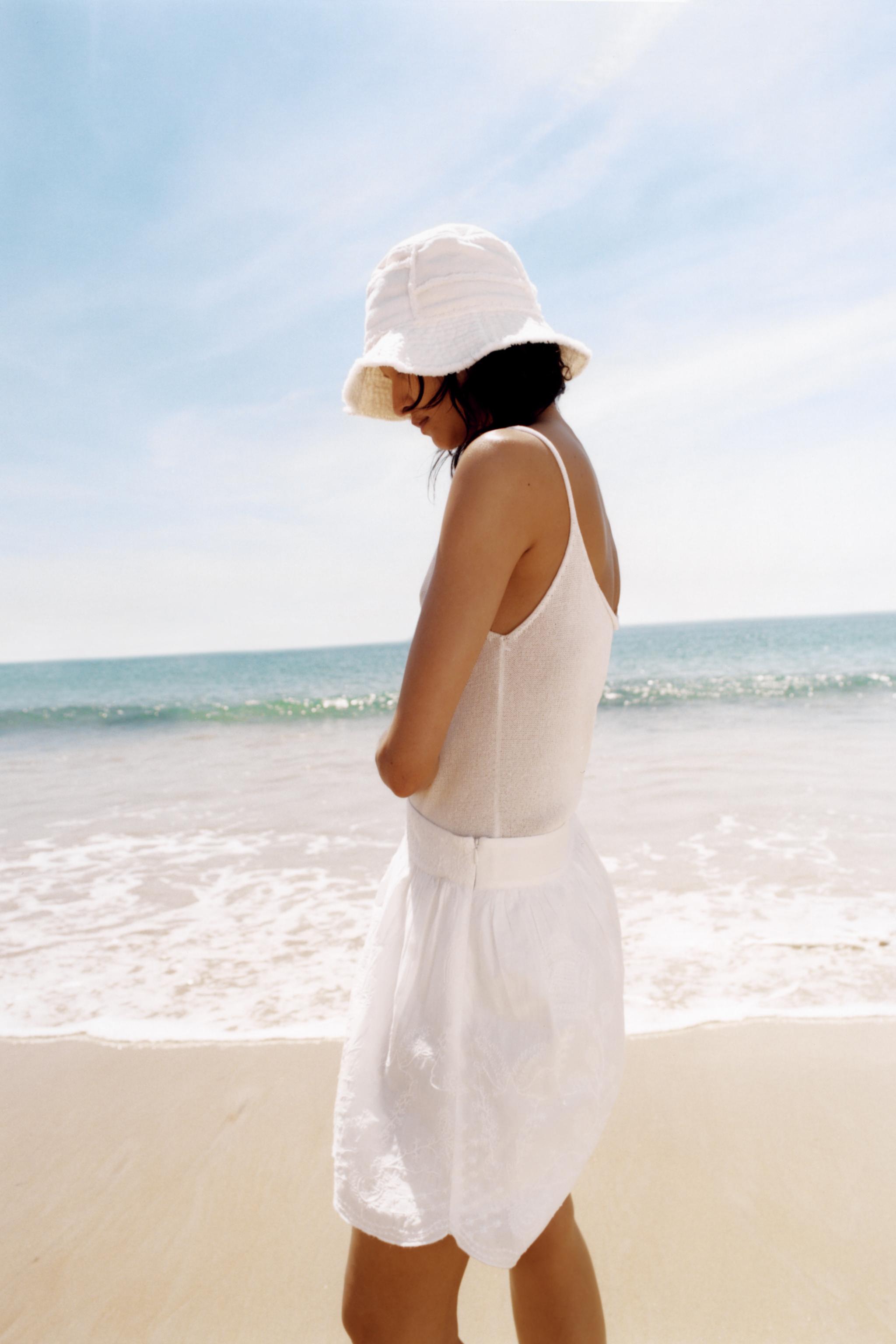 ZW COLLECTION エンブロイダリー ミニスカート - ホワイト | ZARA  