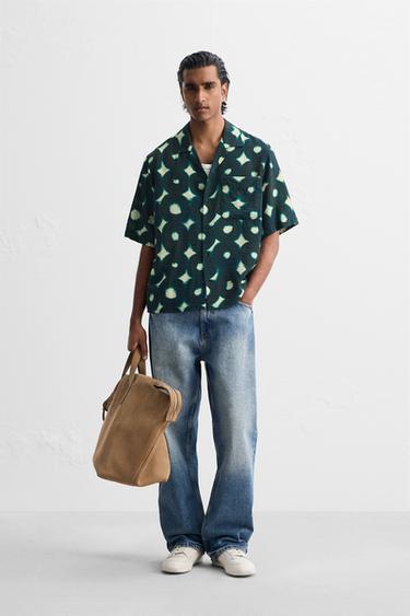 CAMISA ESTAMPADA COM MISTURA DE VISCOSE - Verde / Azul da Zara - Imagem 0