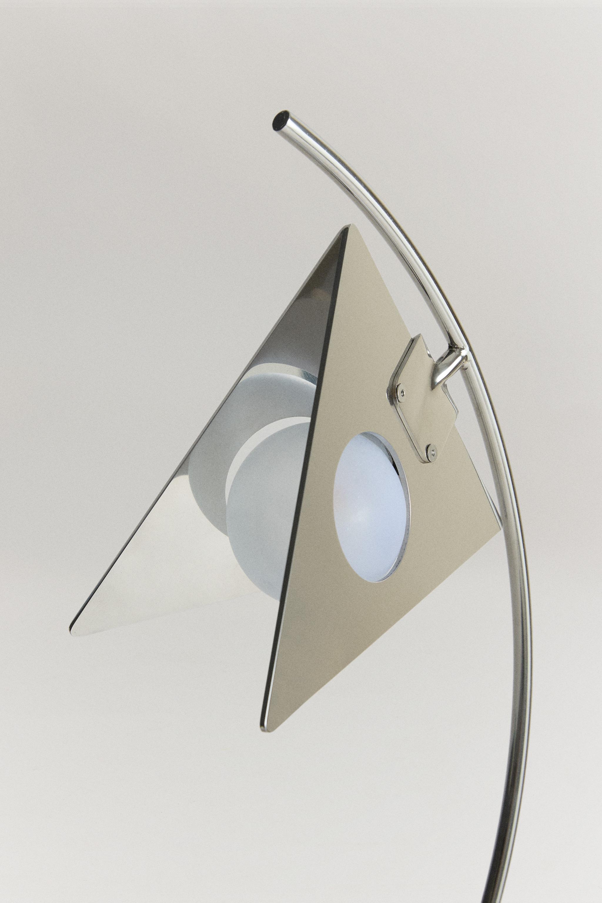 THE ELSEWHERE TABLE LAMP