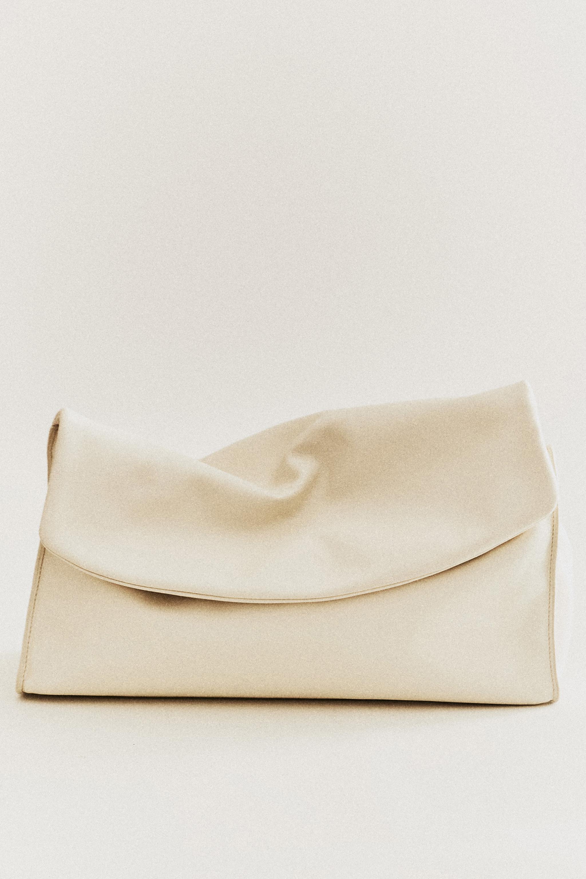 TROUSSE DE TOILETTE CUIR NAPPA À RABAT
