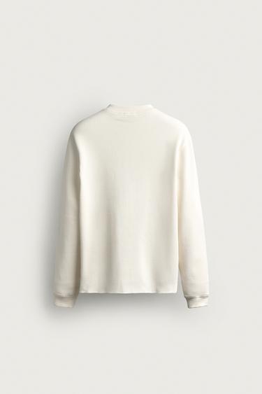 WAFFLE-KNIT HENLEY T-SHIRT — Ecru 2