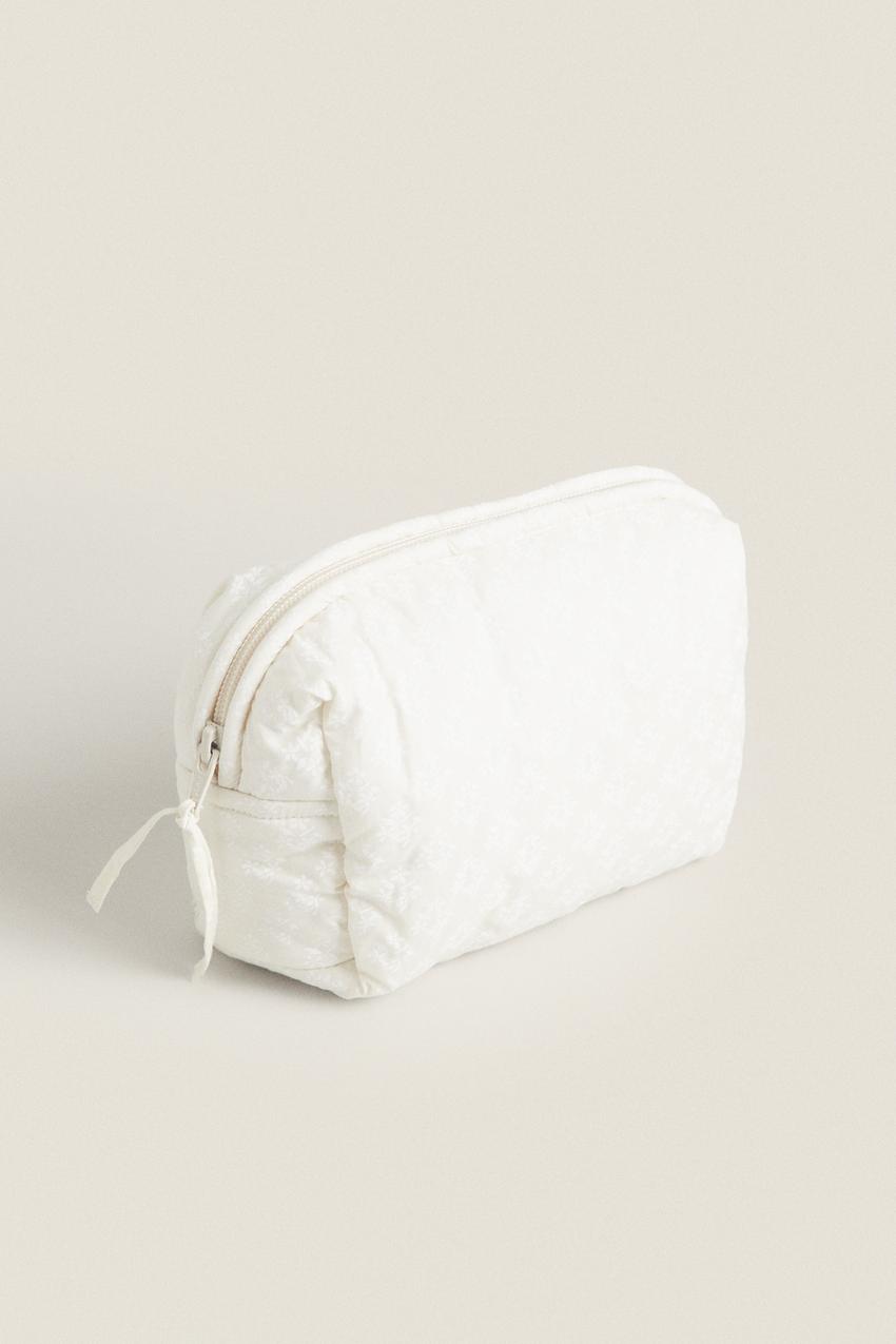 WAFFLE-TEXTURE FABRIC TOILETRY BAG