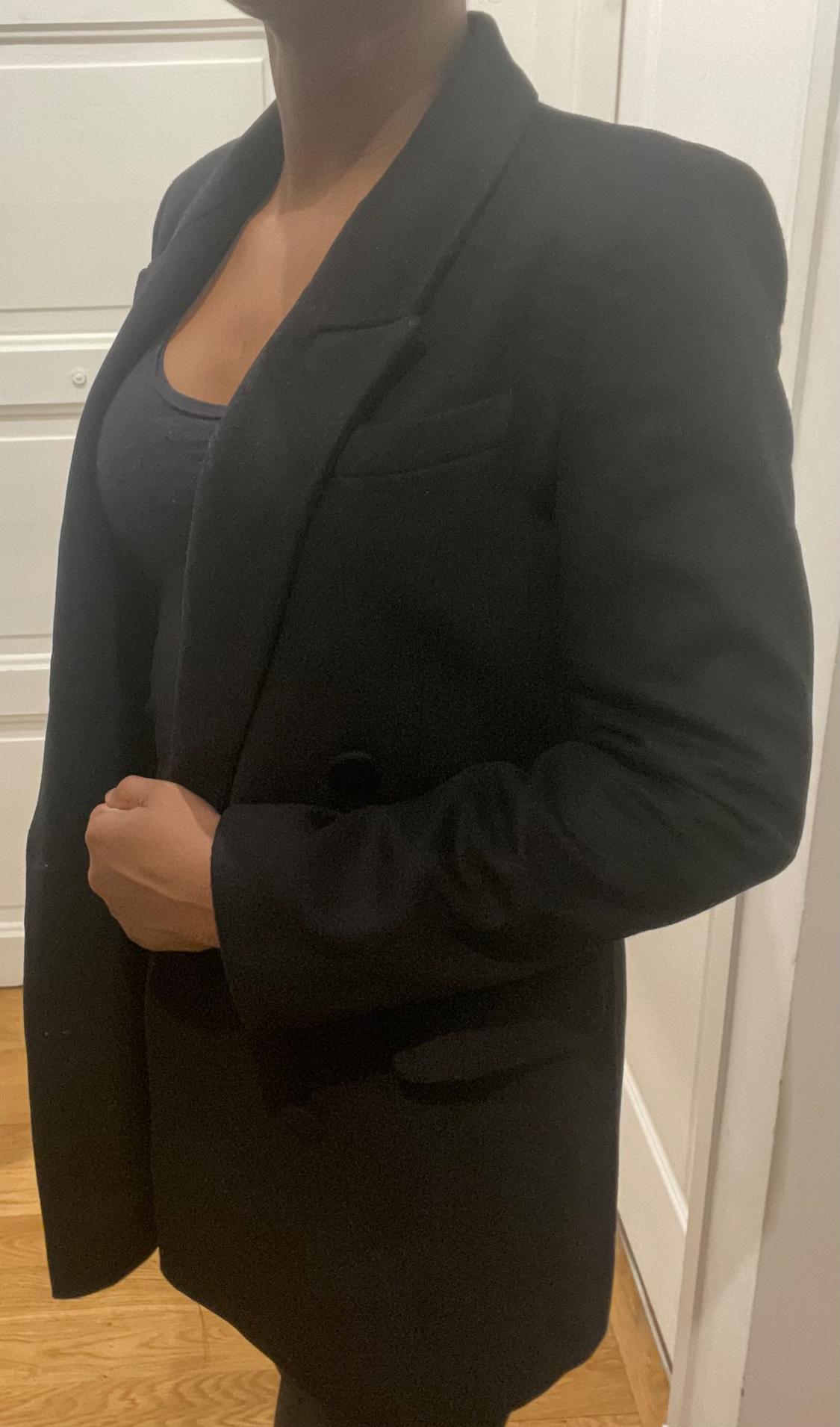 SHORT DOUBLE-BREASTED COAT - Image 3