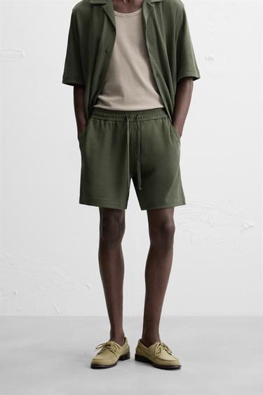 JACQUARD TEXTURED BERMUDA SHORTS - Khaki by Zara