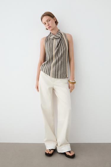 Top escote drapeado mezcla lino - Negro oro de Zara