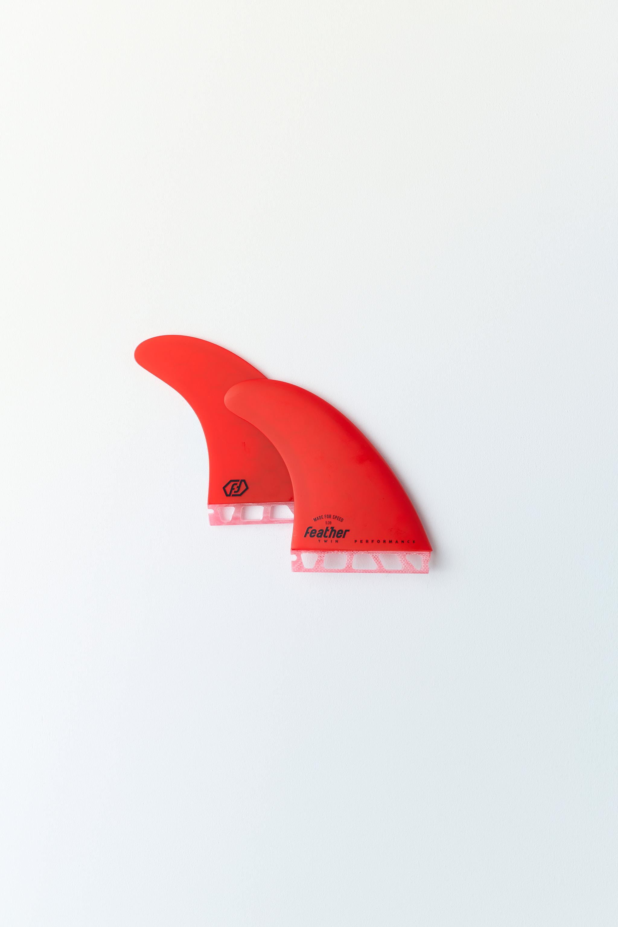 TWIN FIN SURF FINS FEATHER FINS ® X ZARA — Red