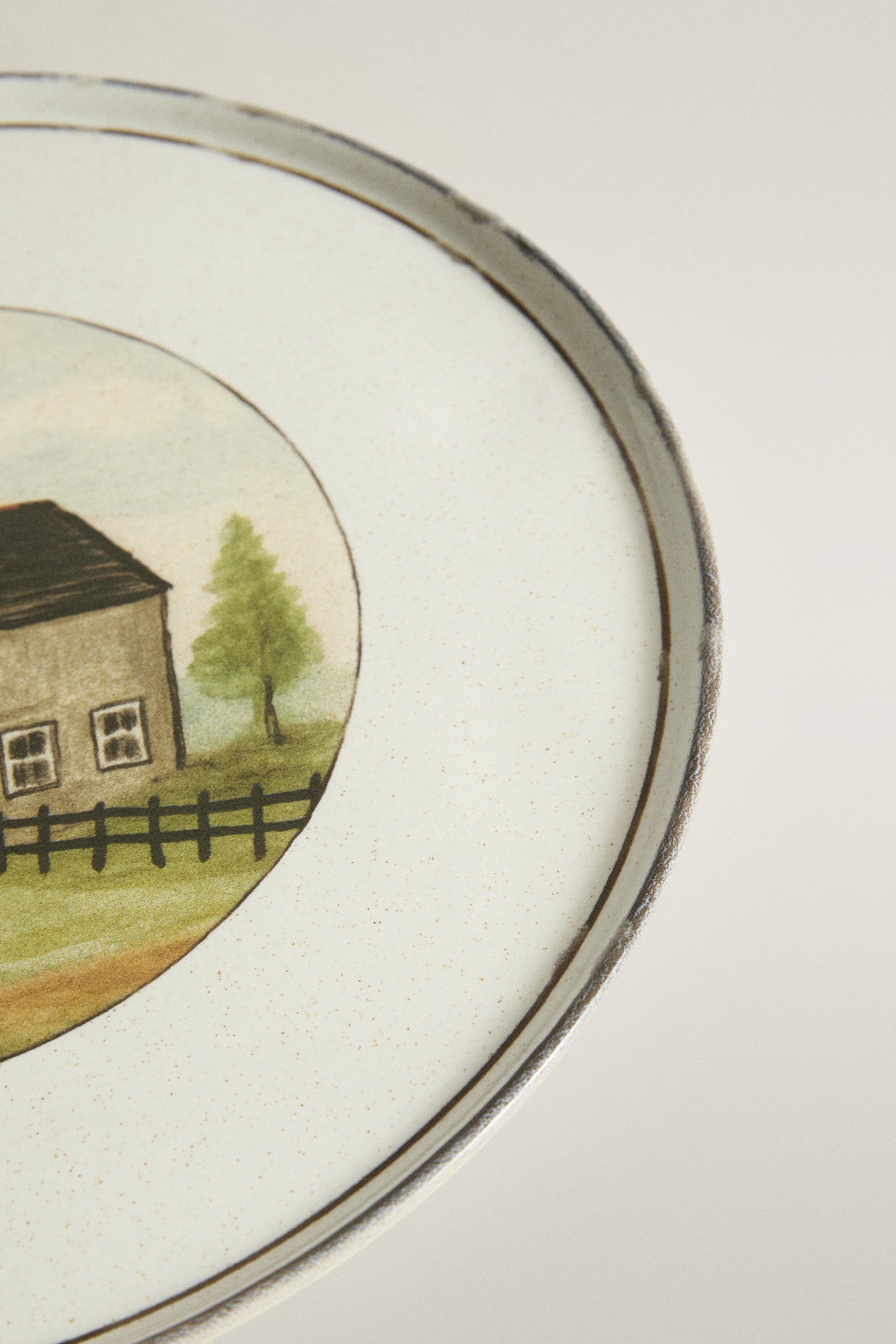 STONEWARE DINNER PLATE WITH COTTAGE DESIGN