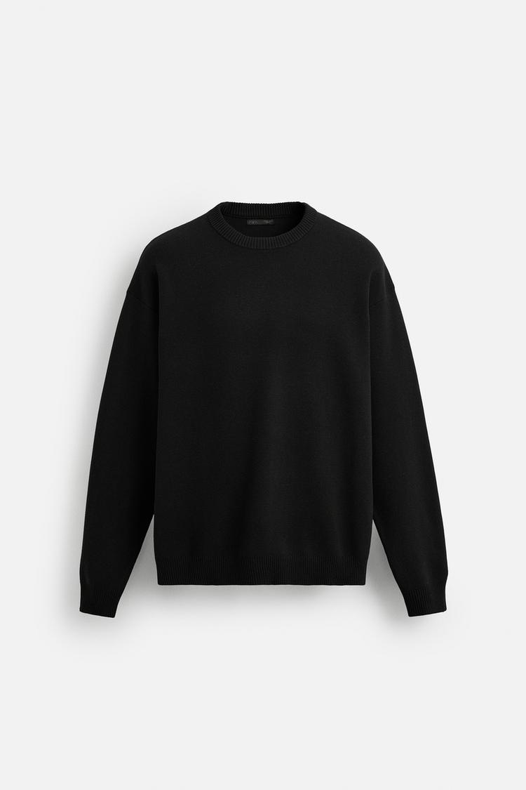 Monochrome Ease — SOFT TEXTURED SWEATER