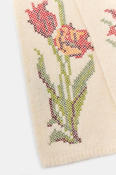 ÉCHARPE EN MAILLE BRODERIES FLEURS - Écru de Zara - Image 4
