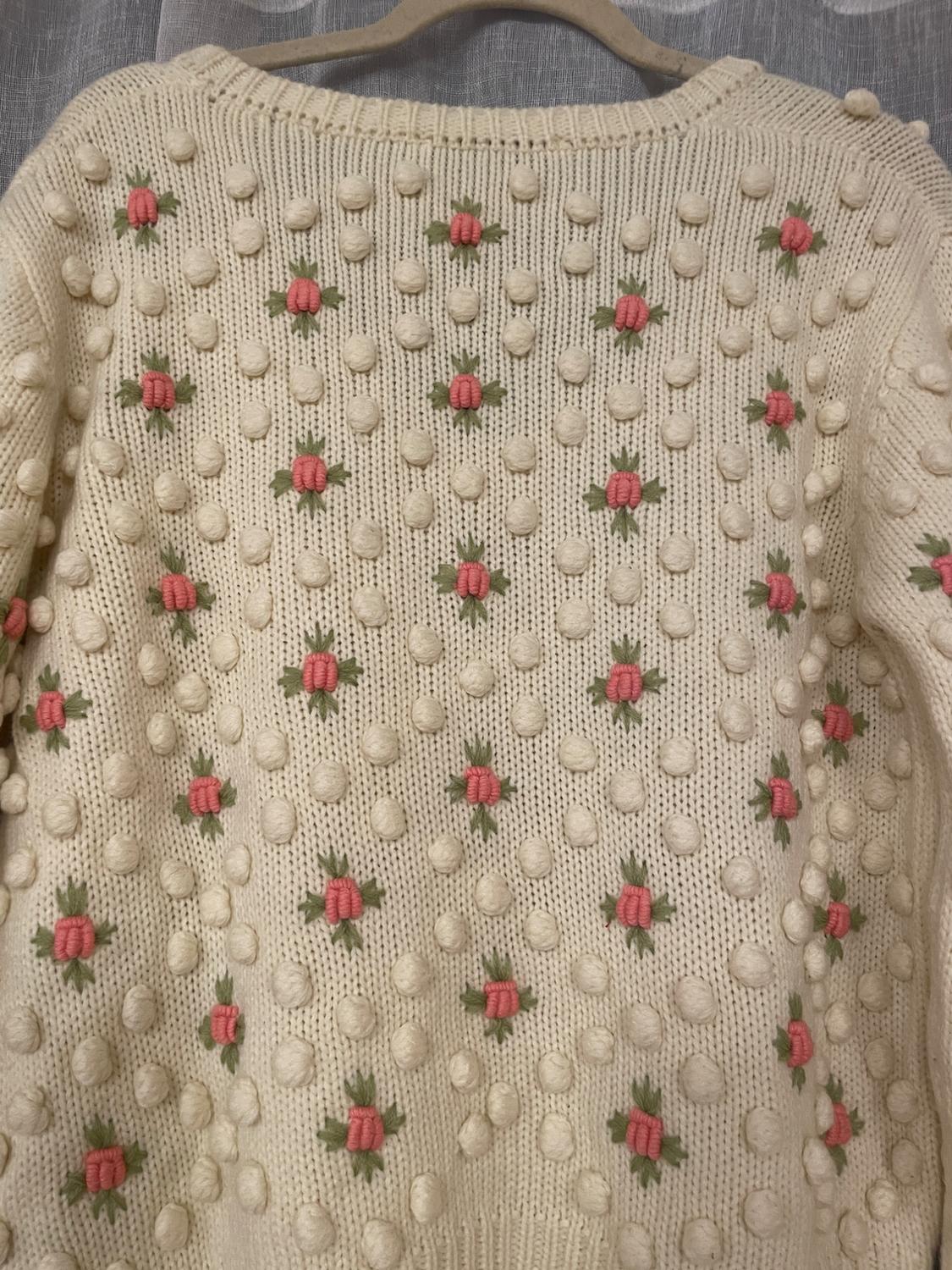 FLORAL POMPOM SWEATER TRF - Image 3