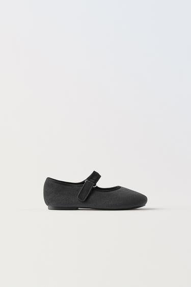 БАРХАТНЫЕ БАЛЕТКИ — Черный от Zara — изображение 0
