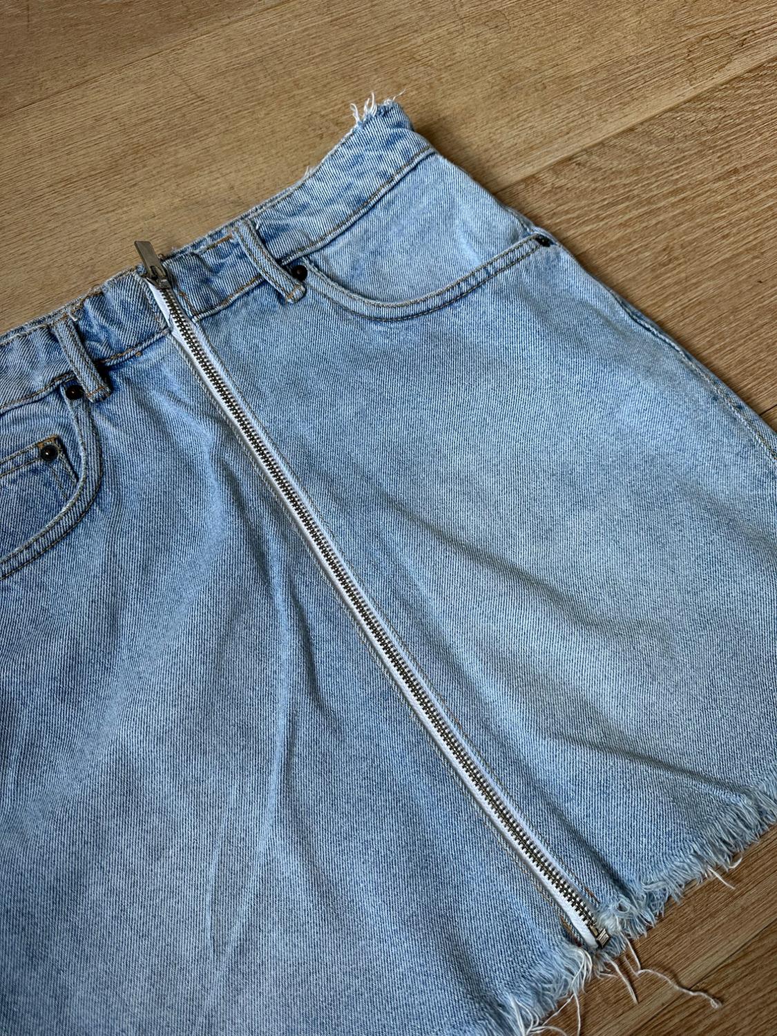 MINI SKIRT WITH ZIP - Image 4