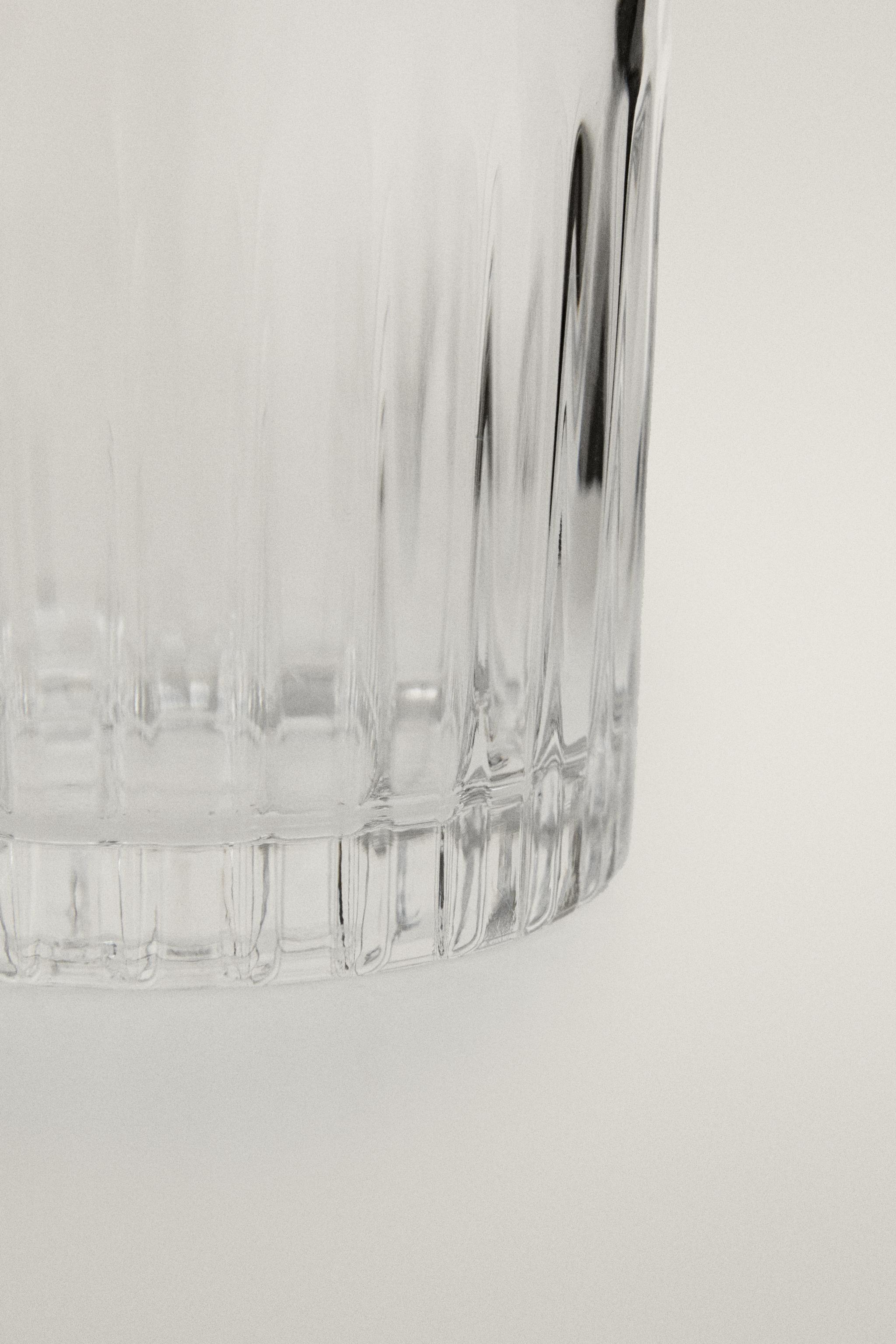 VERRE CRISTALLIN RELIEF