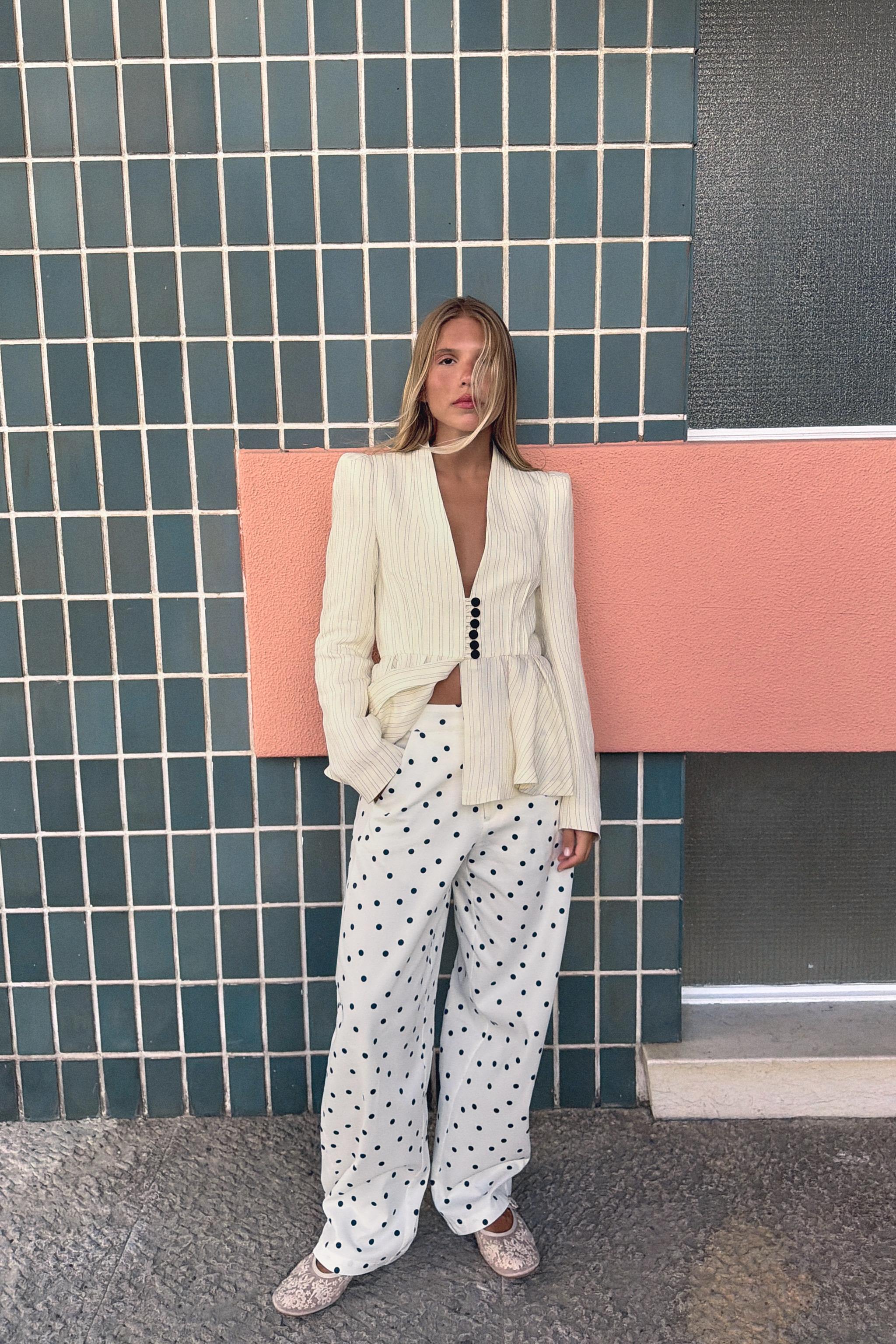 STRIPED TAILORED BLAZER — Ecru / Brown