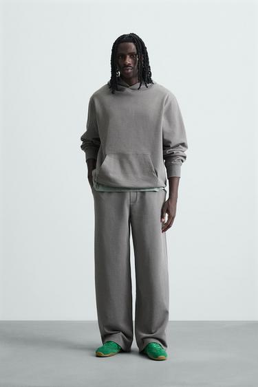 ROUPA ESPORTIVA RELAXED FIT COM CAPUZ - 230 da Zara
