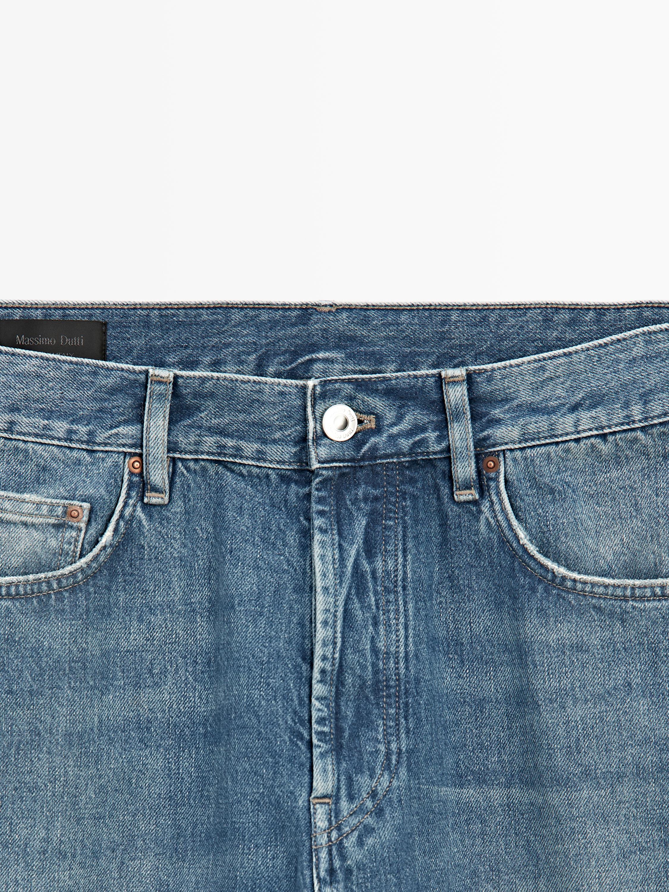 Straight-leg jeans