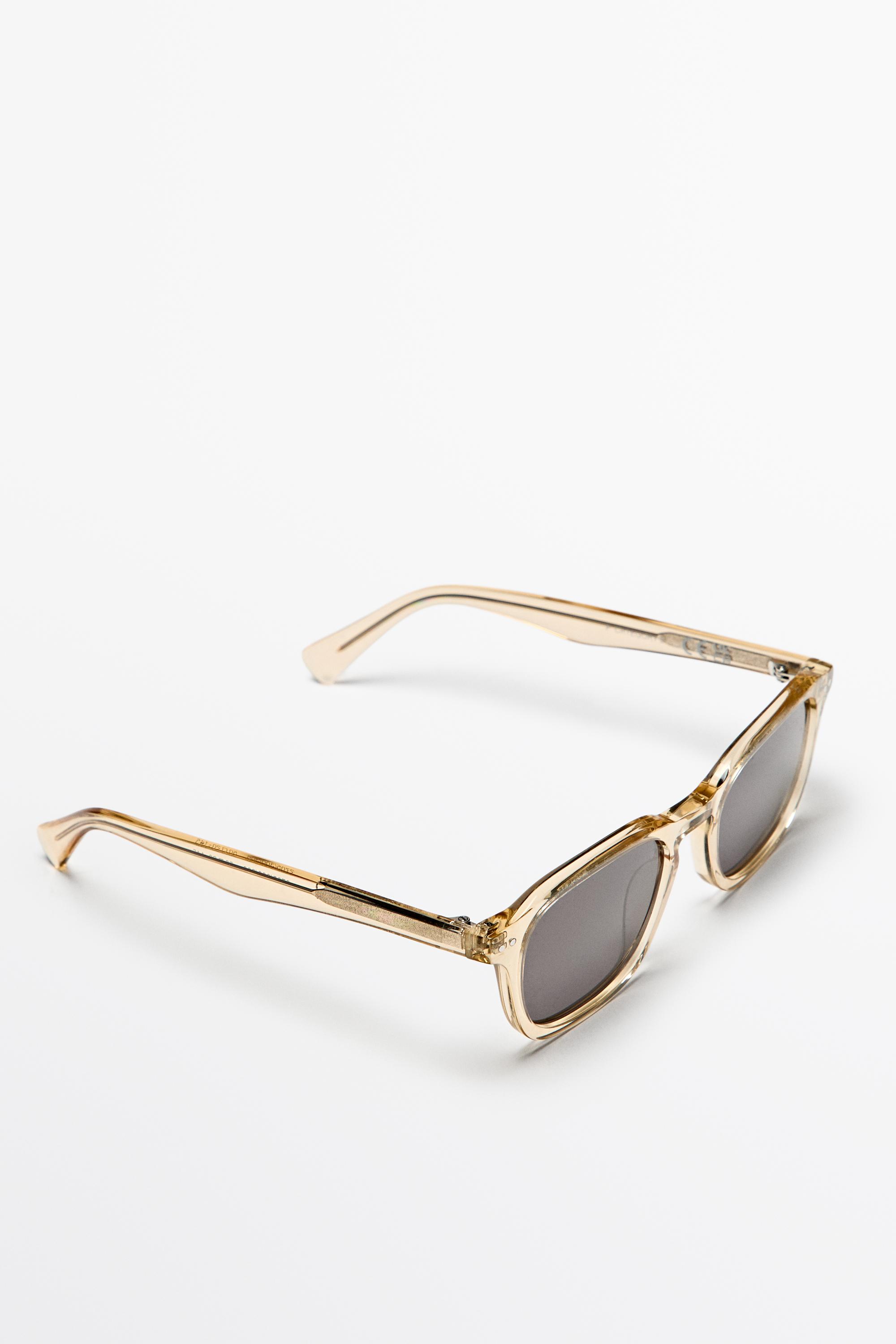 Square sunglasses — Light yellow