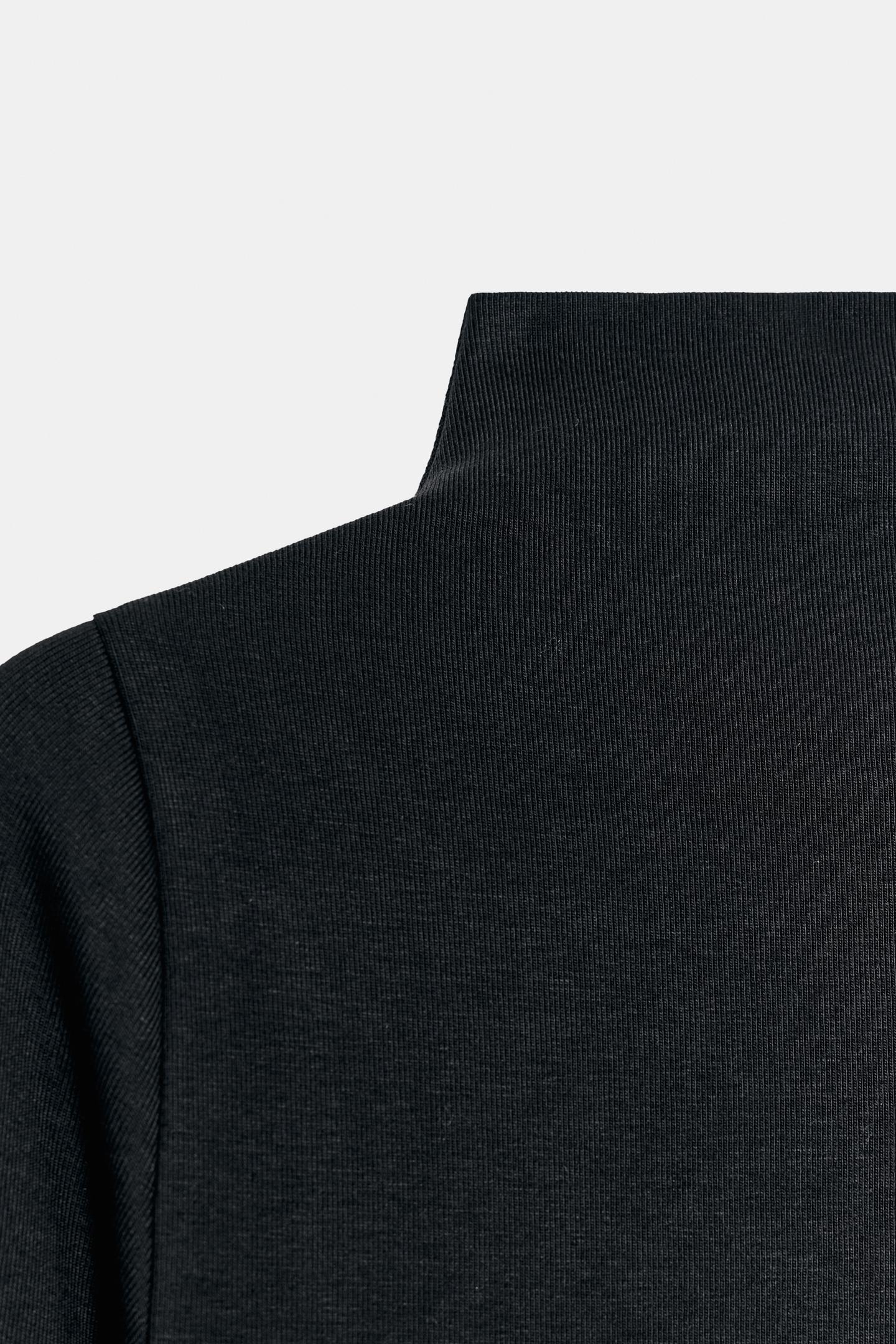 Женская футболка Zara Mock Neck, цвет: Чёрный — фото 3