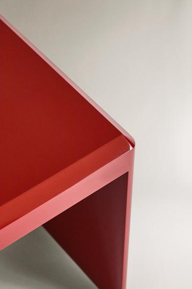 LACQUERED NESTING TABLES (SET OF 3) | COLIN KING - Red by Zara - Image 2