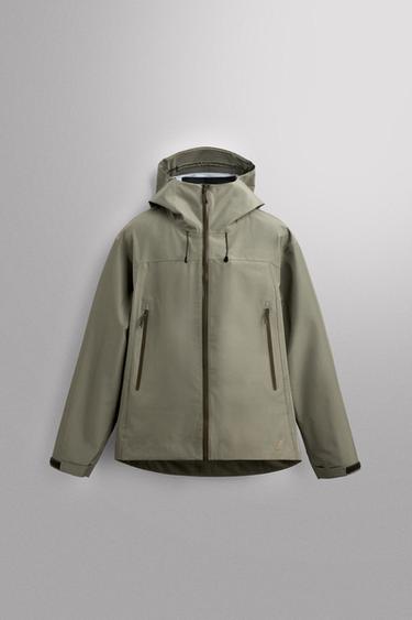 CAZADORA TÉCNICA SHELL WATERPROOF - Verde claro de Zara