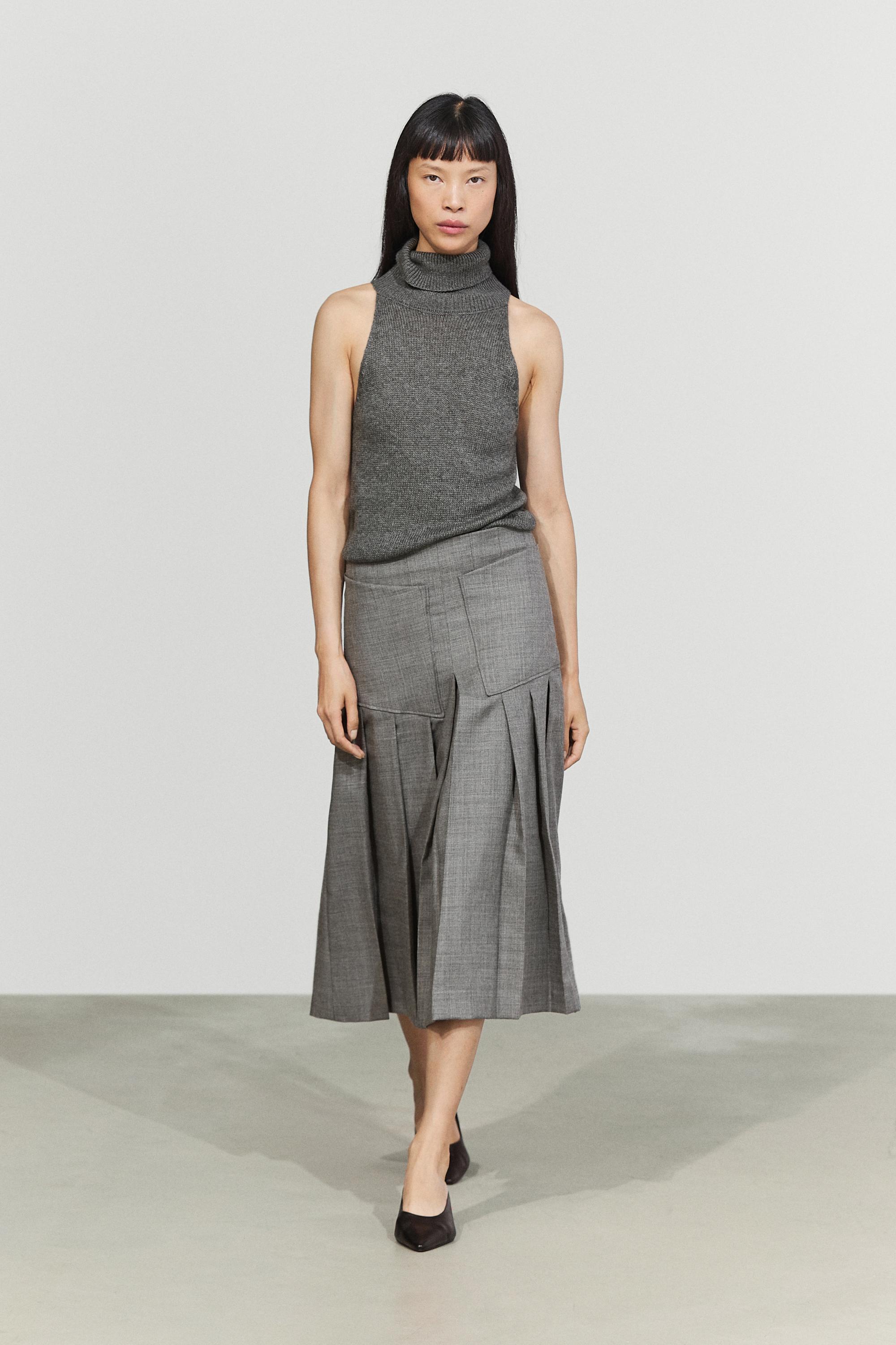 100% Wool Pleated Midi Skirt with Pocket Detail