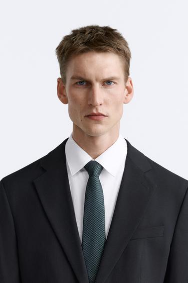 ГАЛСТУК ИЗ 100% ШЕЛКА С РЕЛЬЕФНЫМ УЗОРОМ — ЗЕЛЕНЫЙ от Zara — изображение 0