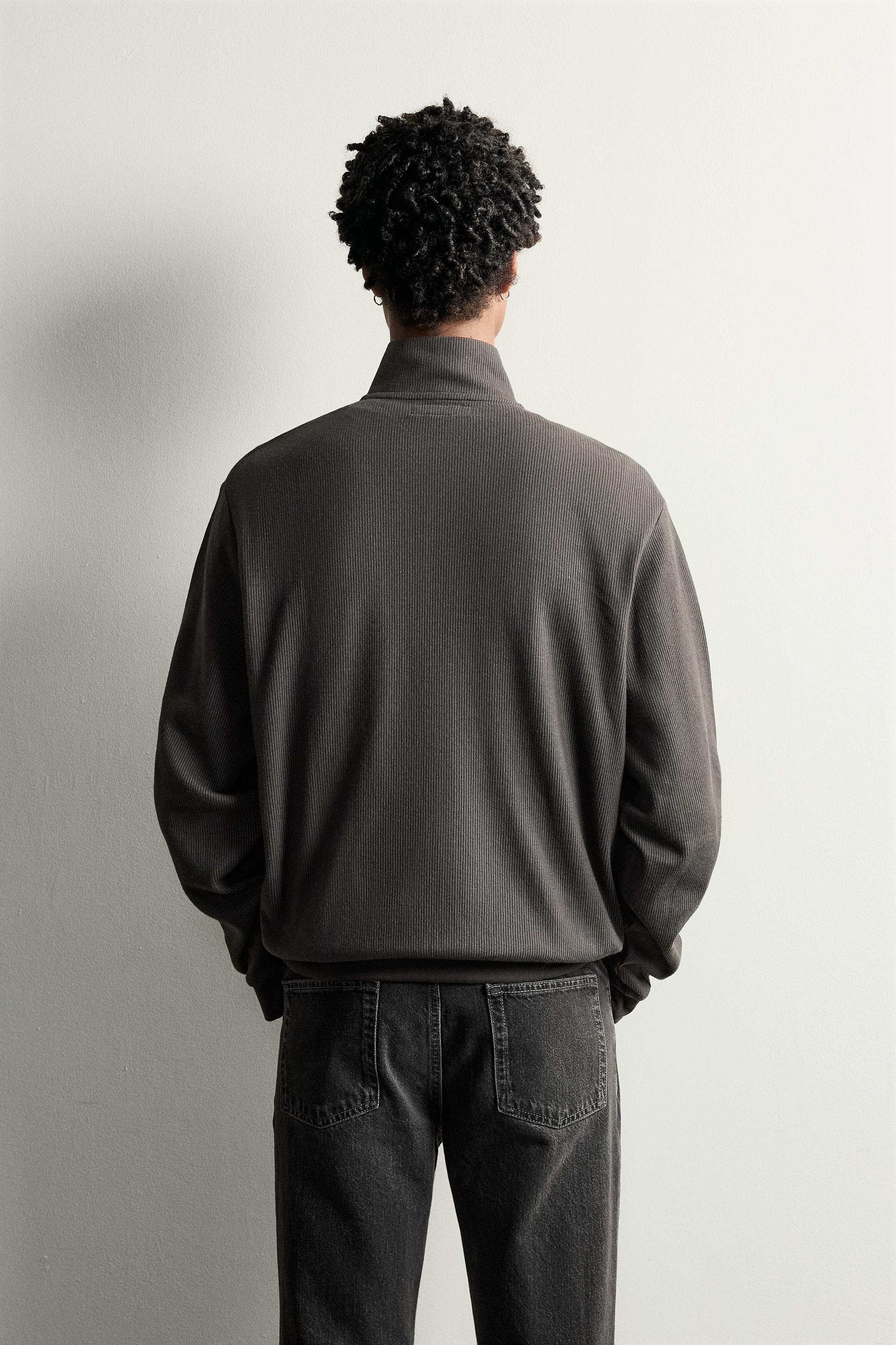STRIPED REGULAR FIT SWEATSHIRT