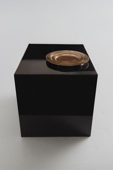 LACQUERED SIDE TABLE I COLIN KING - Black by Zara