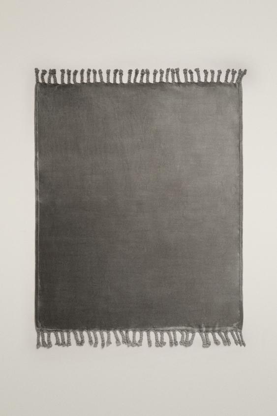 FRINGED FLEECE BLANKET - Grey by Zara - Image 0