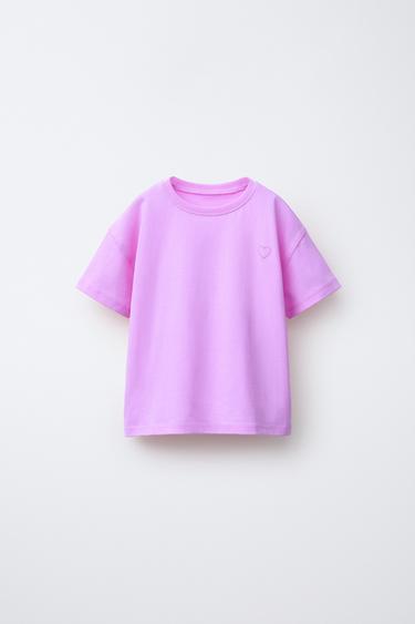CAMISETA LISA CORAZÓN BORDADO - Morado de Zara