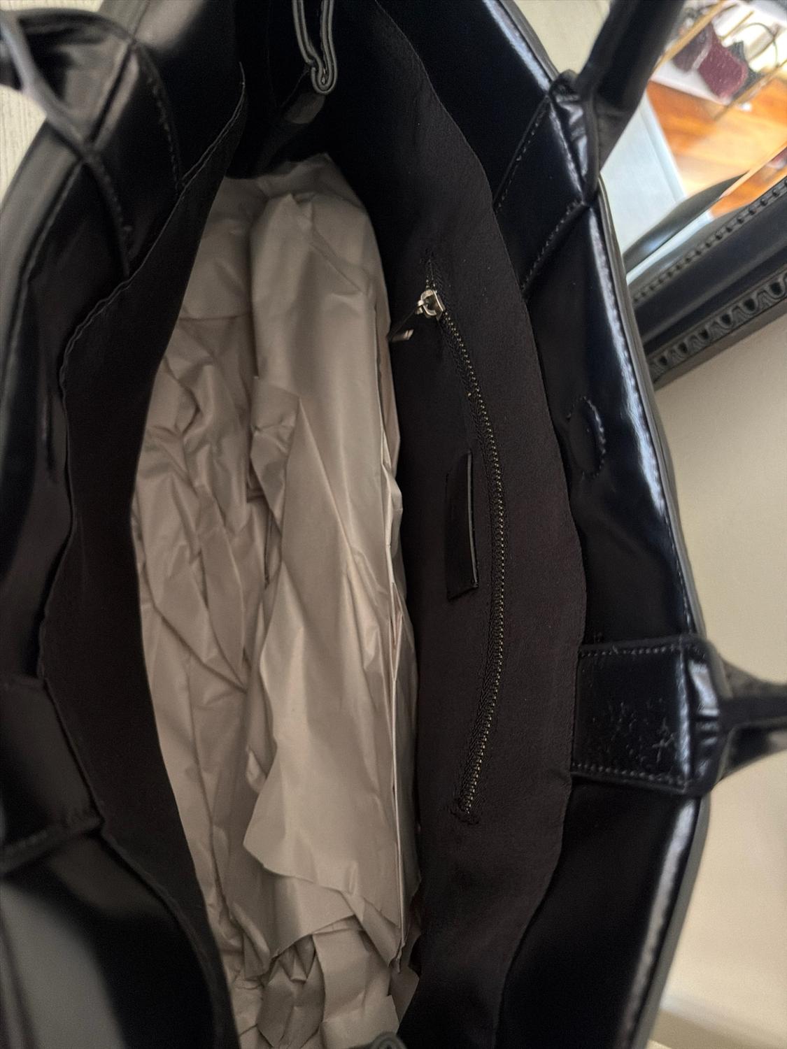 HANDBAG - Image 5