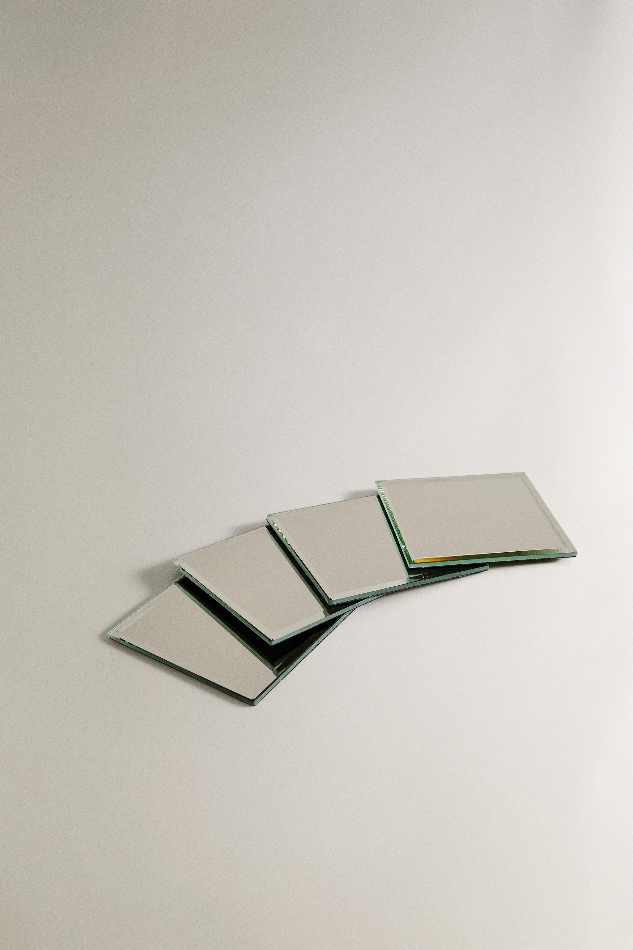 PACK OF MIRRORED COASTERS (PACK OF 4)