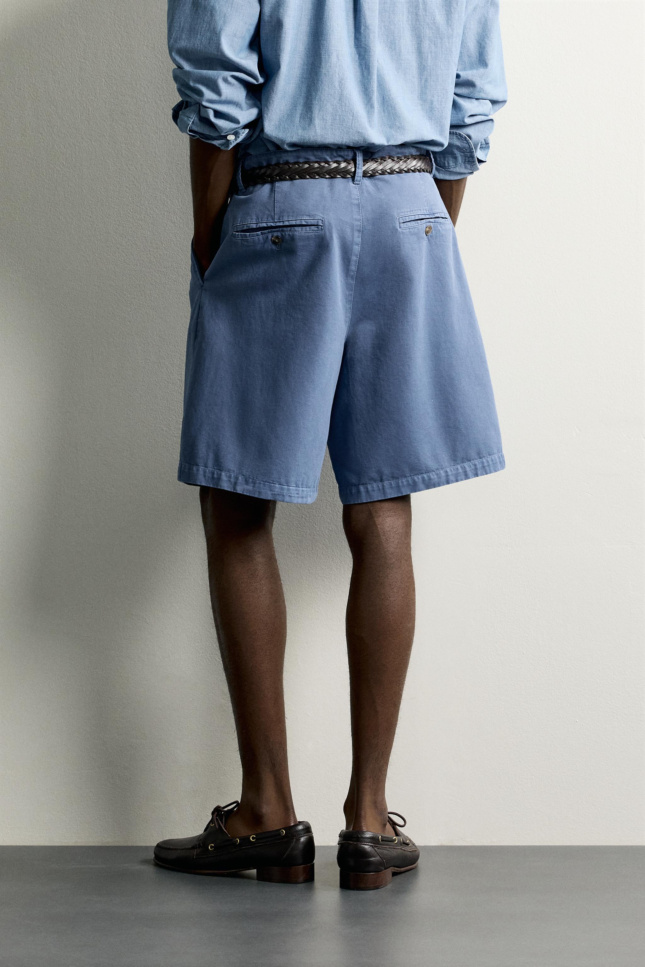 PLEATED REGULAR FIT BERMUDA SHORTS