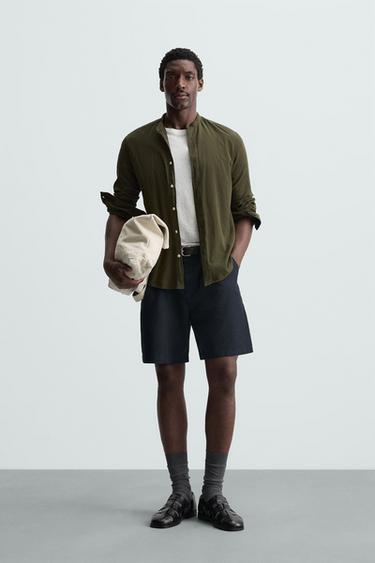 Zara PLEATED REGULAR FIT BERMUDA SHORTS - Navy blue