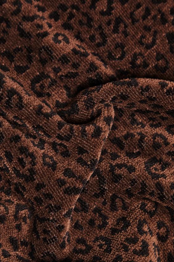 SERVIETTE DE PLAGE VELOUR IMPRIMÉ ANIMAL - Chocolat de Zara - Image 2