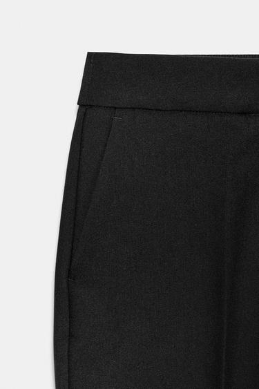 GERADE GESCHNITTENE HOSE MIT BÜGELFALTE - Schwarz von Zara